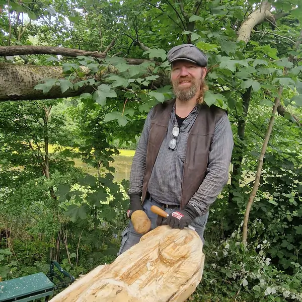 Martijn aan het werk in het Gaasterbos
